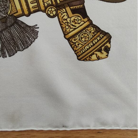 Hermes vintage Grande Uniforme silk twill carre 90 scarf 34\